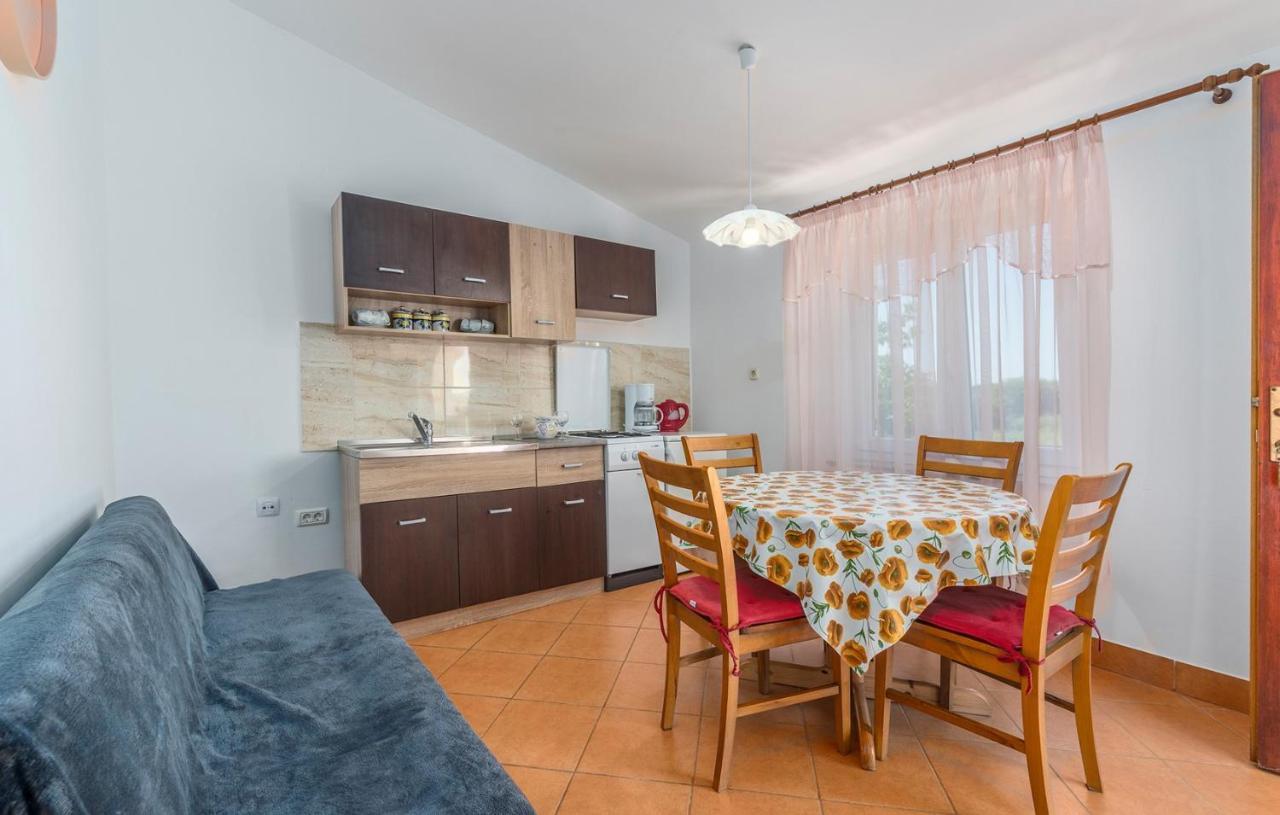 Apartments Stanko Fazana Bagian luar foto