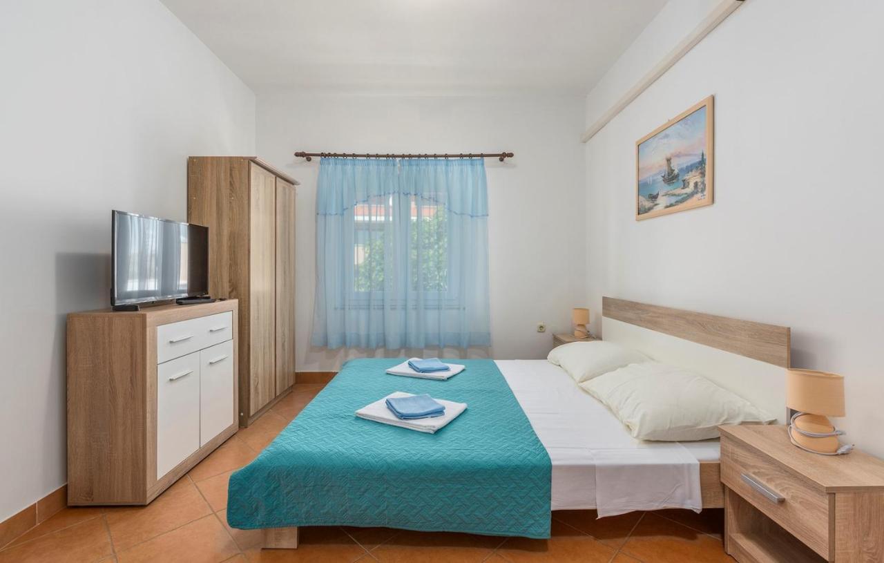 Apartments Stanko Fazana Bagian luar foto